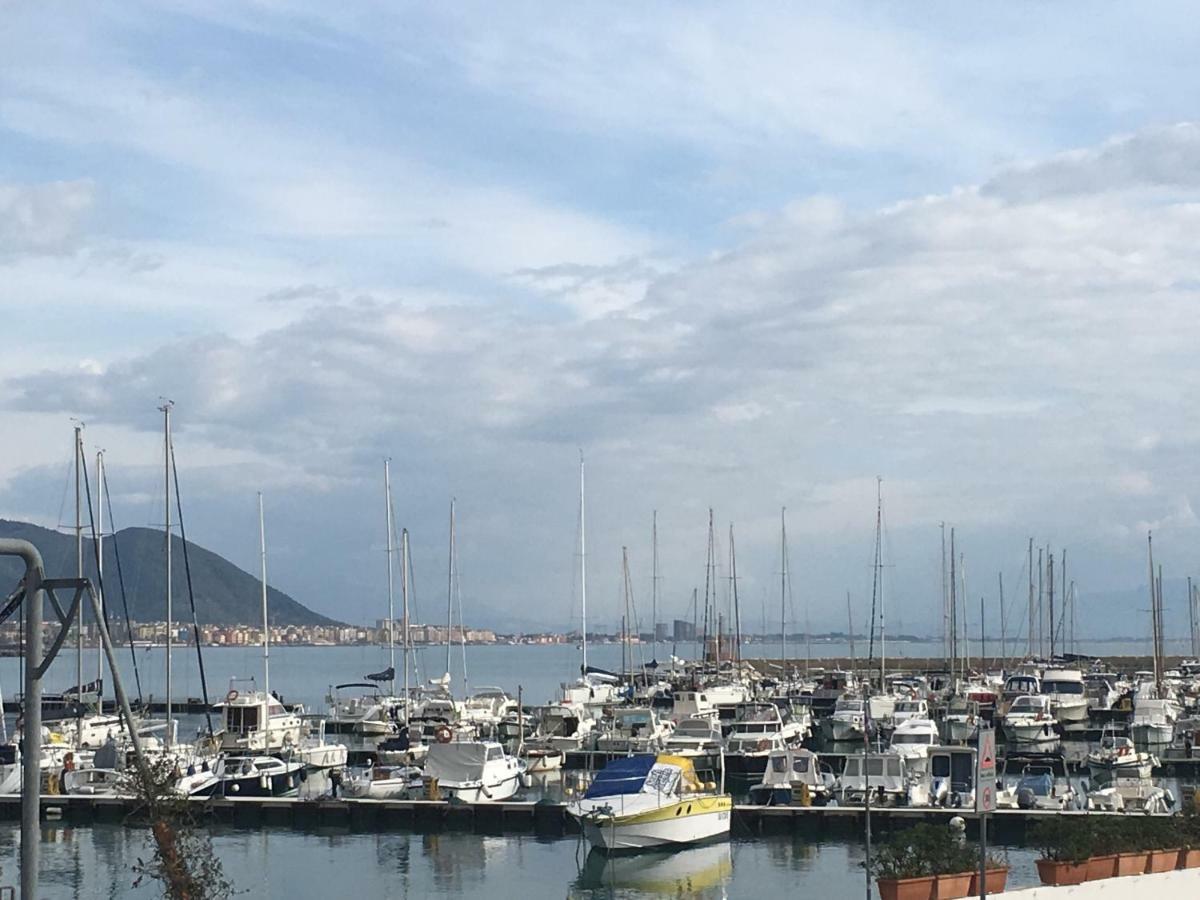 Bianca Suite B&B Σαλέρνο Εξωτερικό φωτογραφία