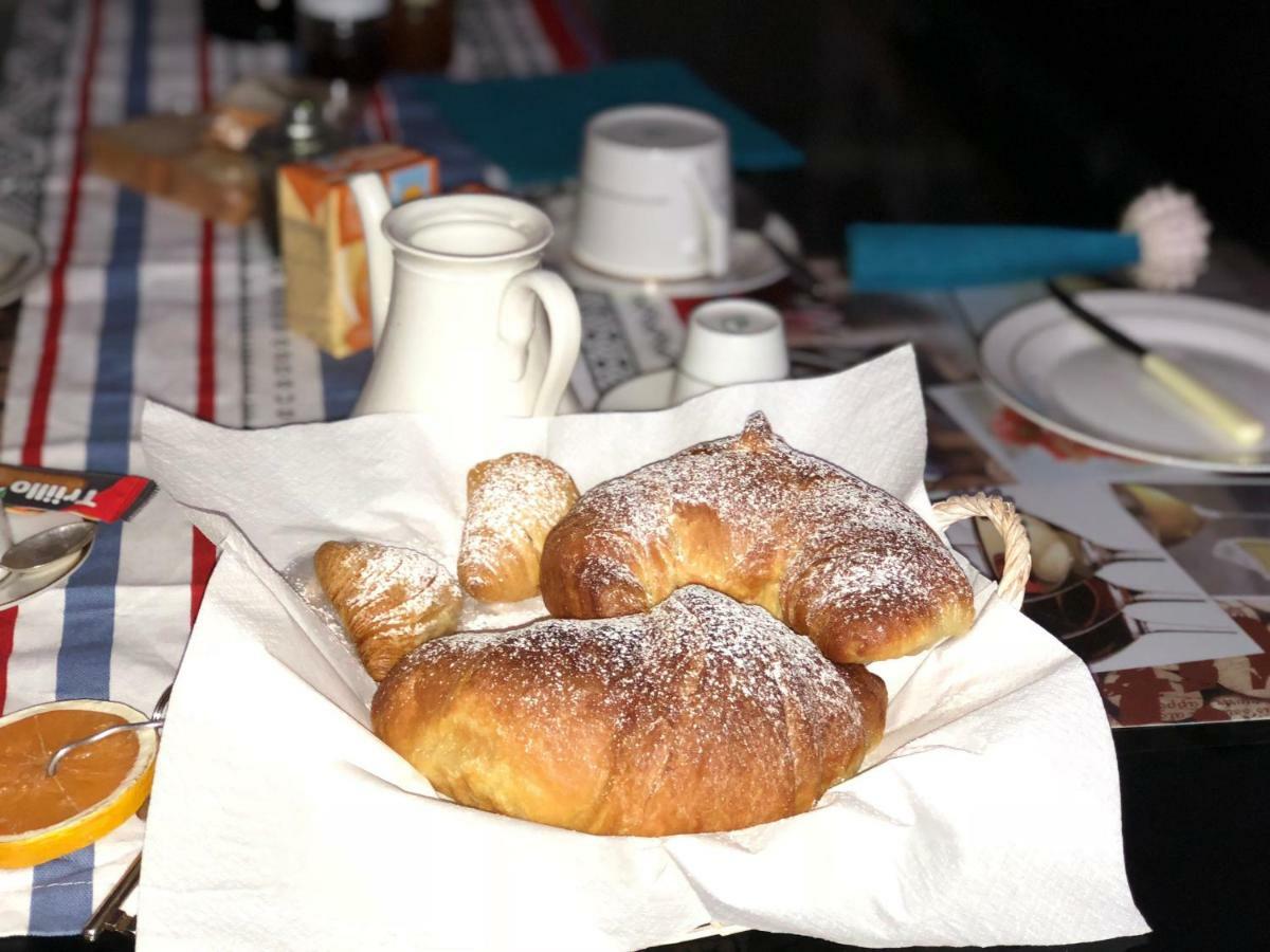 Bianca Suite B&B Σαλέρνο Εξωτερικό φωτογραφία